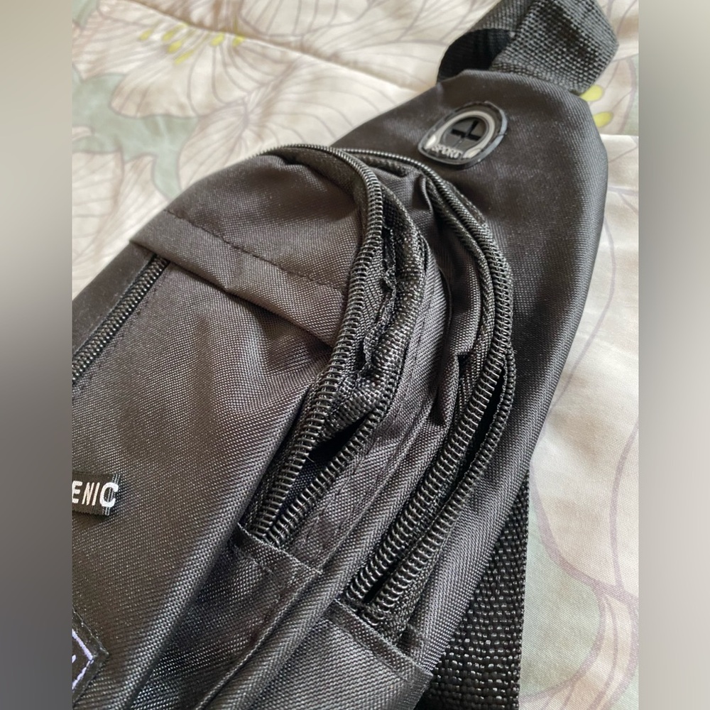 Small sling backpack - Picture 6 of 7